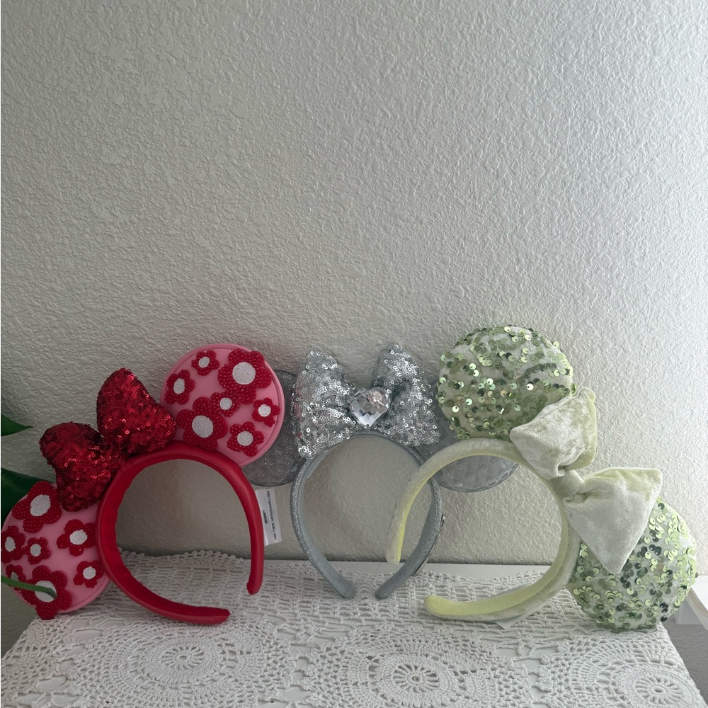 Bundle of (2) Minnie Ears - Picture 3 of 3